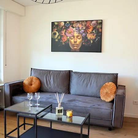 Ratingen-Altstadt - Naehe Airport - Balkon - Smart Tv - Waschmaschine * Ratingen