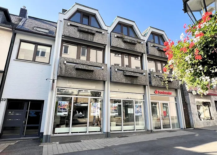 - Balkon, Naehe Due-messe Und Airport