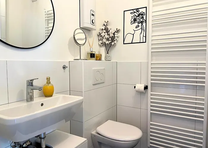 - Balkon, Naehe Due-messe Und Airport Appartement Ratingen